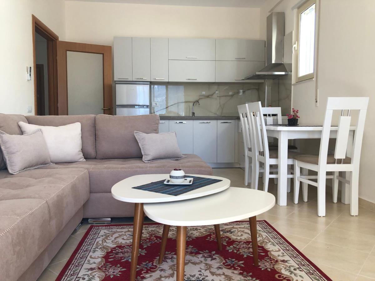 Rooftop Apartments Lungomare Avlonya Dış mekan fotoğraf